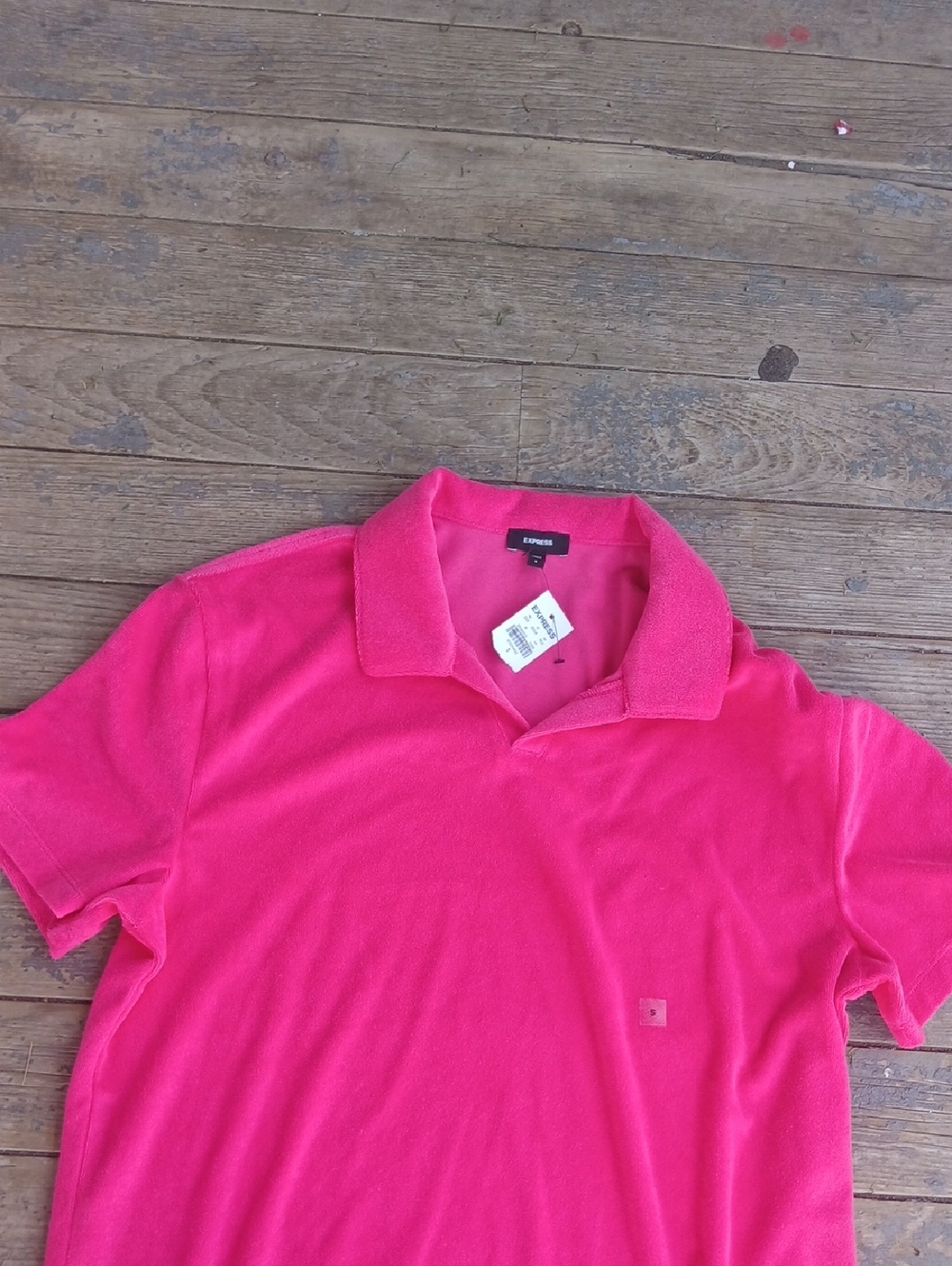 NWT Express Hot Pink Short Sleeve Terry Cloth Polo Shirt Size Small - Picture 2 of 5